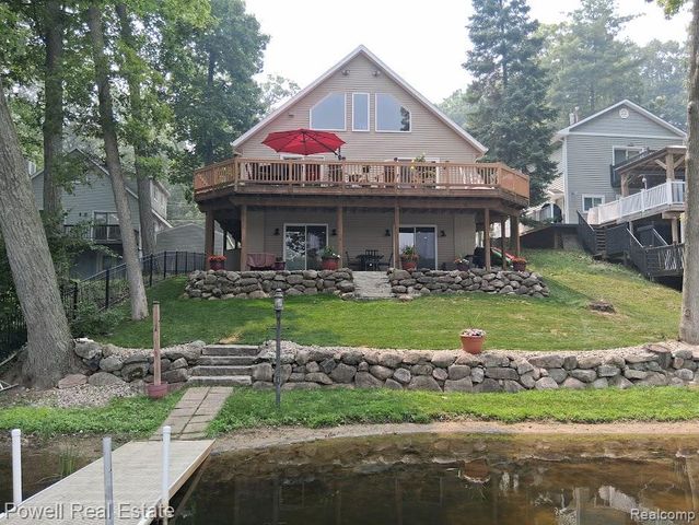 6807 Big Trail Road, Holly, MI 48442