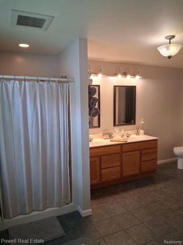 6807 Big Trail Road, Holly, MI 48442
