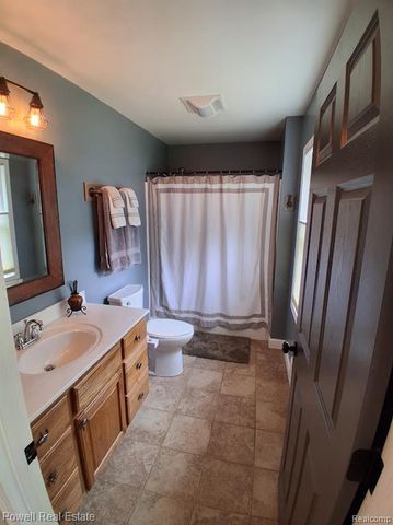 6807 Big Trail Road, Holly, MI 48442