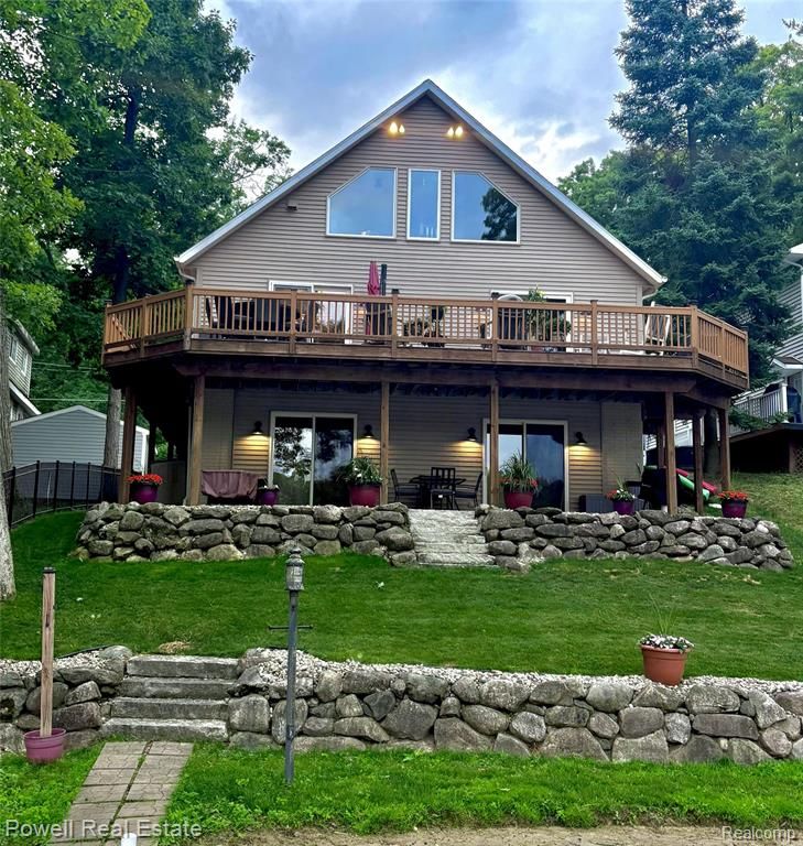 6807 Big Trail Road, Holly, MI 48442