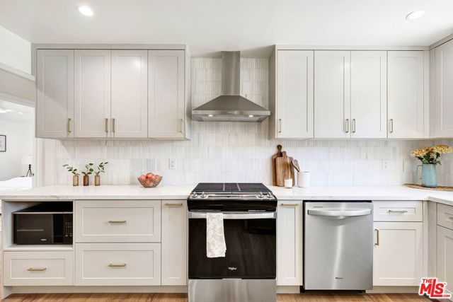 10902 Art Street, Burbank, CA 91040