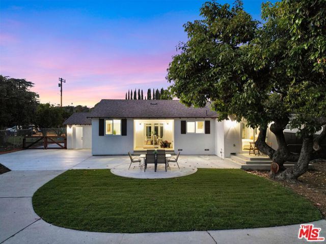 10902 Art Street, Burbank, CA 91040