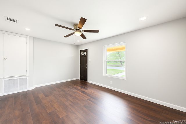 2307 Hicks, San Antonio, TX 78210