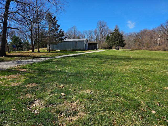 8585 Ridge Acres Drive, Trafalgar, IN 46181