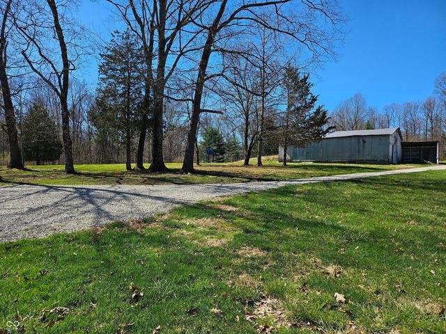 8585 Ridge Acres Drive, Trafalgar, IN 46181