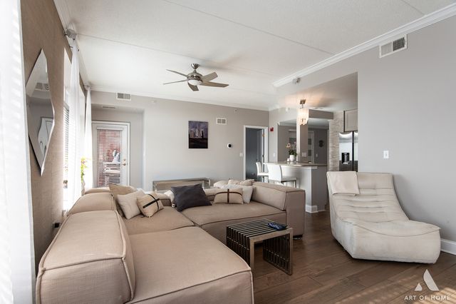 855 E 22nd Street 413, Lombard, IL 60148