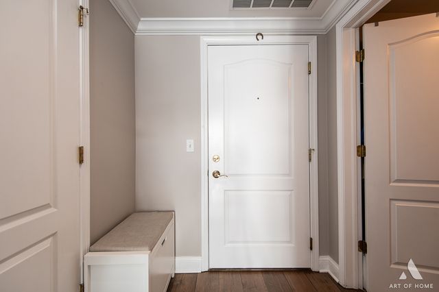 855 E 22nd Street 413, Lombard, IL 60148