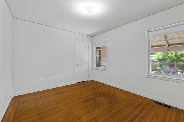 933 Larkspur Drive, Burlingame, CA 94010
