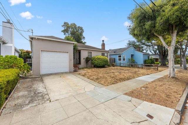 933 Larkspur Drive, Burlingame, CA 94010