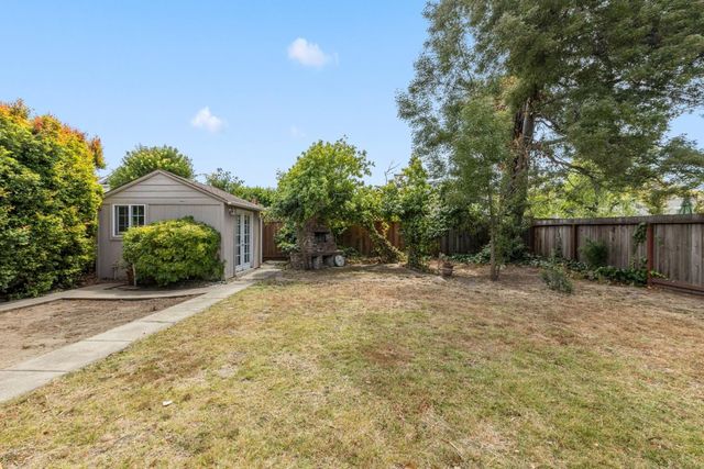 933 Larkspur Drive, Burlingame, CA 94010