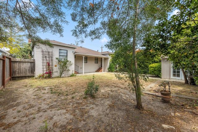 933 Larkspur Drive, Burlingame, CA 94010
