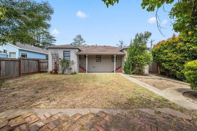 933 Larkspur Drive, Burlingame, CA 94010