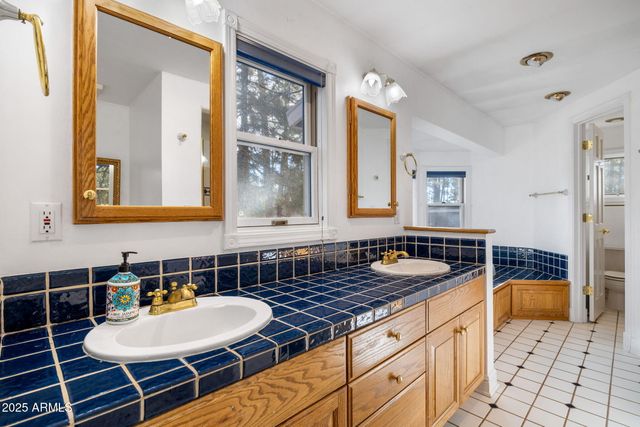 625 E WOODLAND LAKE Road, Pinetop, AZ 85935