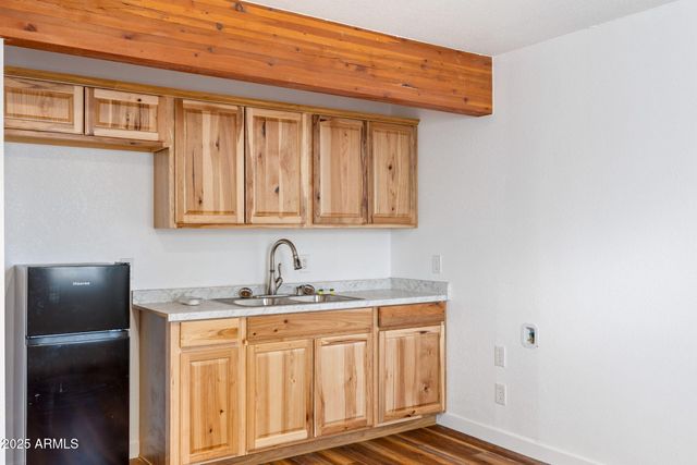 625 E WOODLAND LAKE Road, Pinetop, AZ 85935