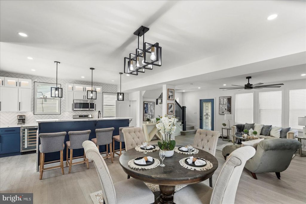 Image 14 of property listing at 4307 MIAMI PL, Baltimore, MD 21207