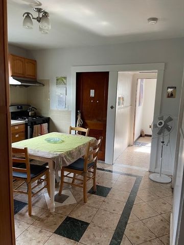 22 Dante Ave 22, Belmont, MA 02478