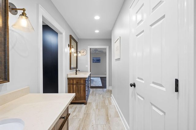 2413 Woolson Road, Chattanooga, TN 37406