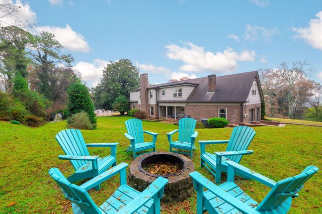 2413 Woolson Road, Chattanooga, TN 37406