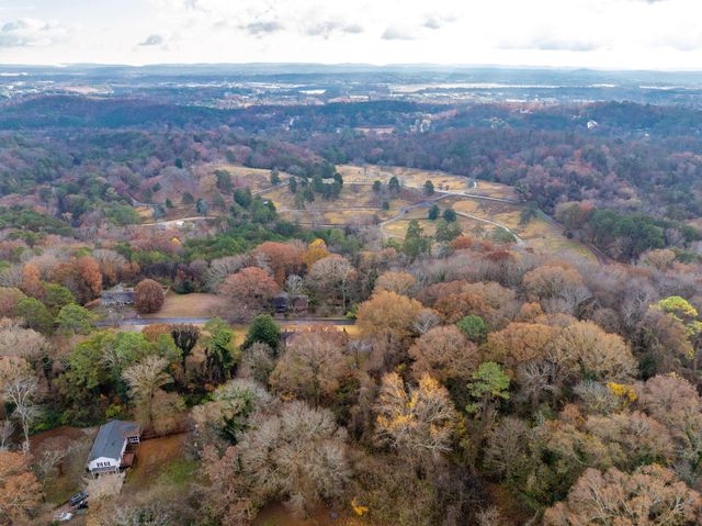 2413 Woolson Road, Chattanooga, TN 37406