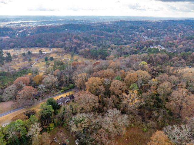 2413 Woolson Road, Chattanooga, TN 37406