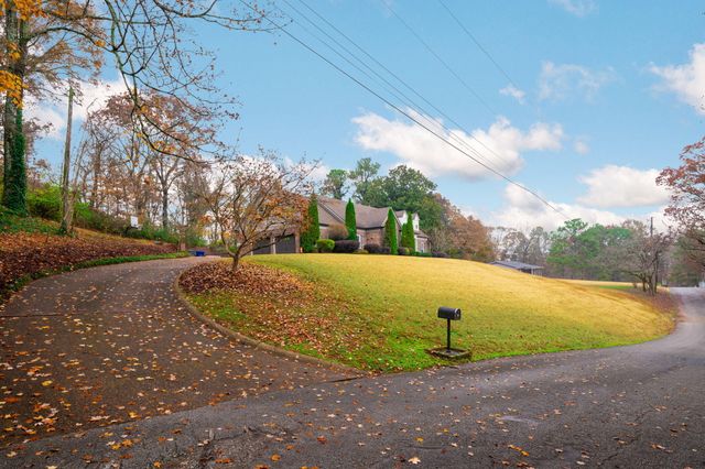 2413 Woolson Road, Chattanooga, TN 37406