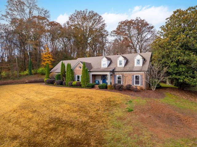 2413 Woolson Road, Chattanooga, TN 37406