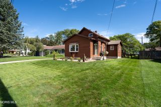 718 Johnson Street, Maumee, OH 43537
