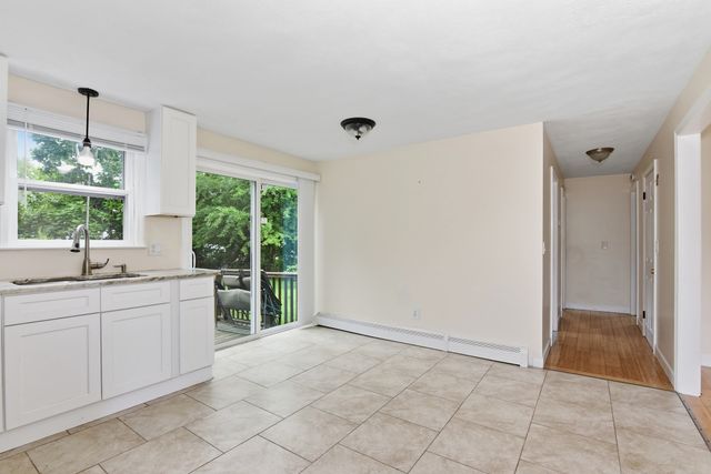 7 Boardman Ln 1, Attleboro, MA 02703