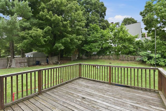 7 Boardman Ln 1, Attleboro, MA 02703