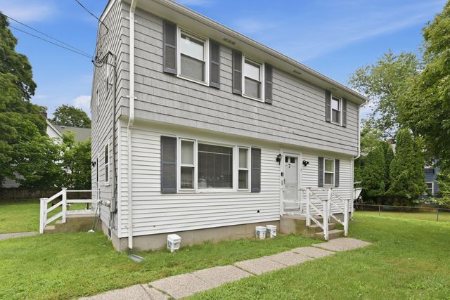 7 Boardman Ln 1, Attleboro, MA 02703