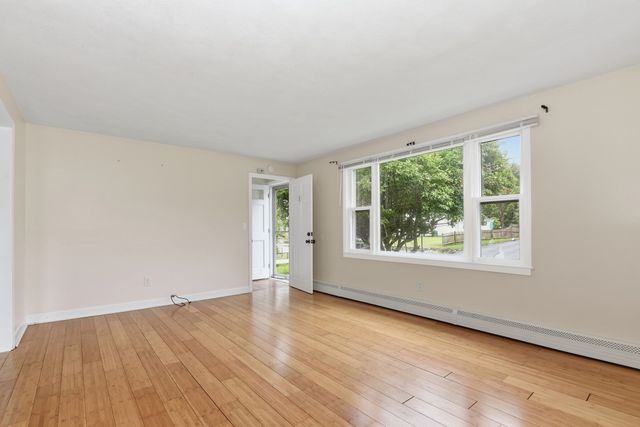 7 Boardman Ln 1, Attleboro, MA 02703