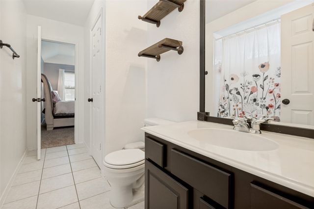 2456 Whispering Breeze Drive, Grand Prairie, TX 75050