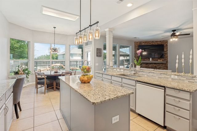 2456 Whispering Breeze Drive, Grand Prairie, TX 75050