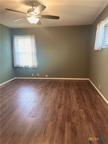 113 E Young Avenue, Temple, TX 76501