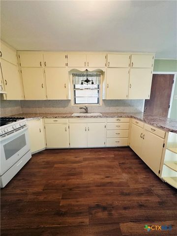 113 E Young Avenue, Temple, TX 76501