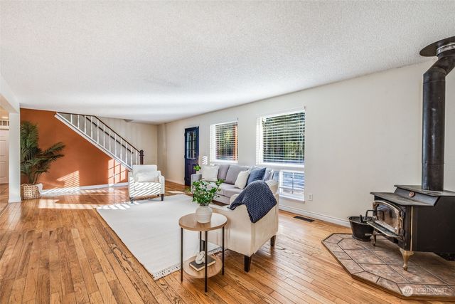 13387 Calico Place NW, Silverdale, WA 98383