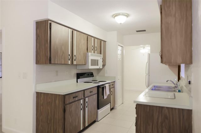 937 CHICKADEE DRIVE, Port Orange, FL 32127