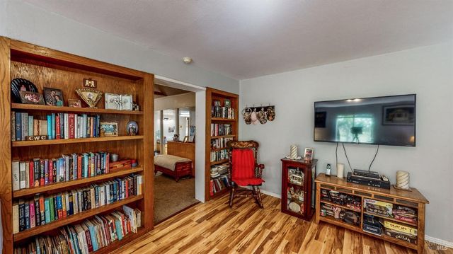 3240 Calistoga Rd, Santa Rosa, CA 95404