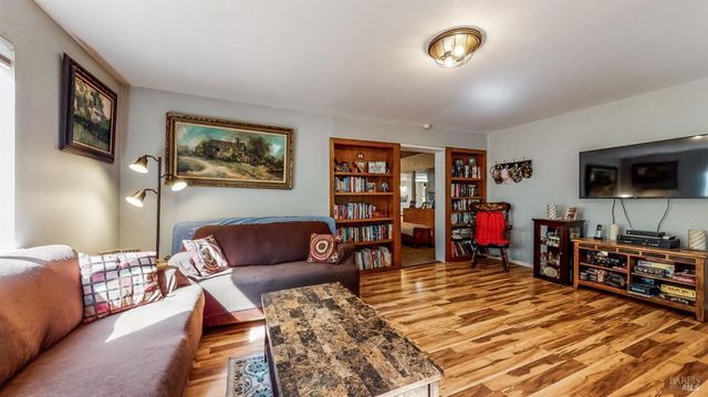 3240 Calistoga Rd, Santa Rosa, CA 95404