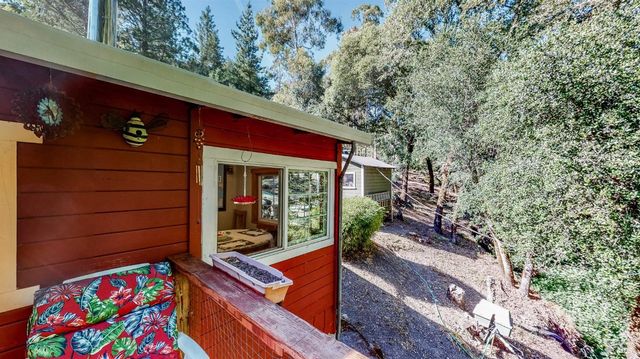 3240 Calistoga Rd, Santa Rosa, CA 95404