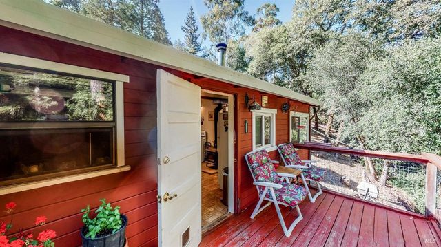 3240 Calistoga Rd, Santa Rosa, CA 95404