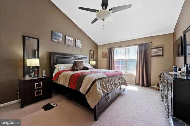 4305 RIDERS LN, Upper Chichester, PA 19061