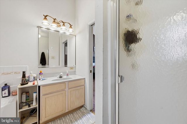 4305 RIDERS LN, Upper Chichester, PA 19061