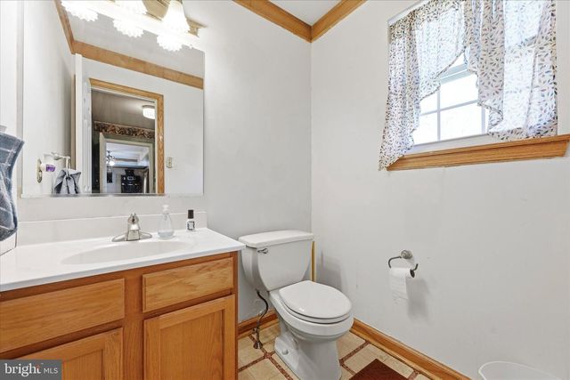 4305 RIDERS LN, Upper Chichester, PA 19061