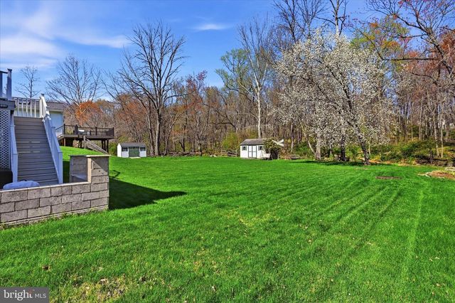 4305 RIDERS LN, Upper Chichester, PA 19061