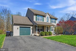 4305 RIDERS LN, Upper Chichester, PA 19061