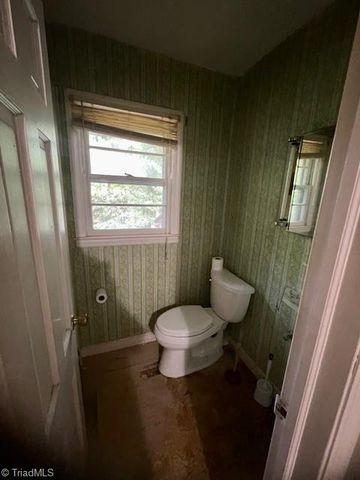 404 Western Boulevard, Lexington, NC 27295
