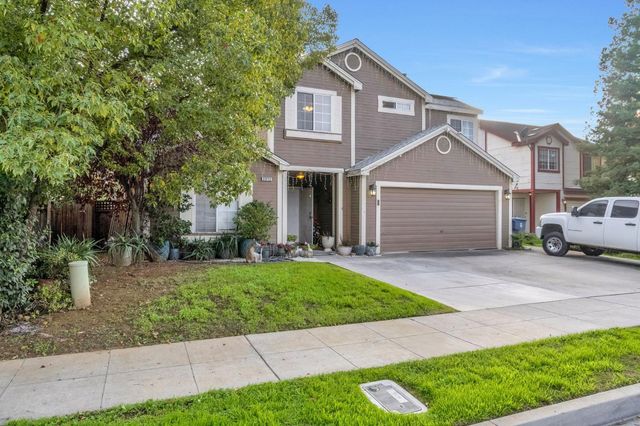 2372 Ironwood Way, Madera, CA 93637