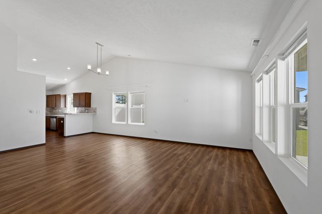 10326 W Salmonberry Rd, Cheney, WA 99004