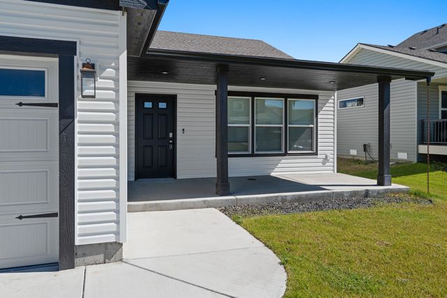 10326 W Salmonberry Rd, Cheney, WA 99004